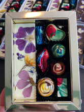 Afbeelding in Gallery-weergave laden, special; bloemenreepje & bonbons